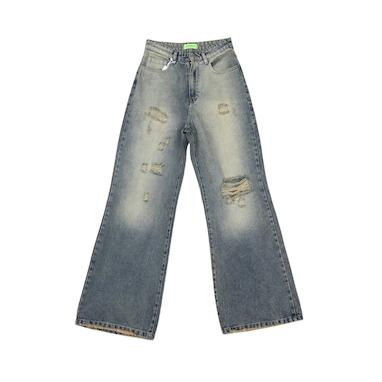 تحلیل روندهای مد در طراحی شلوار در دهه‌های اخیر